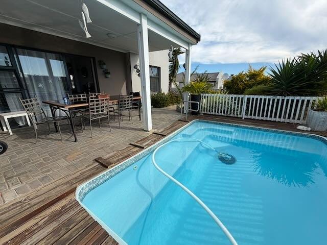 2 Bedroom Property for Sale in Reebok Western Cape